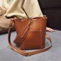 Retro bucket bag